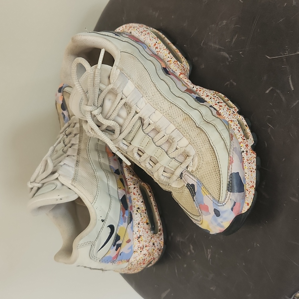 Nike Airmax 95 Confetti Vast Grey Sz 8.5
